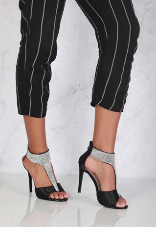 DIA ANKLE T BAR OPEN TOE SANDL IN BLACK