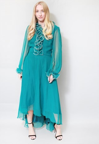 VINTAGE 1970'S STUNNING GREEN RUFFLE MAXI DRESS