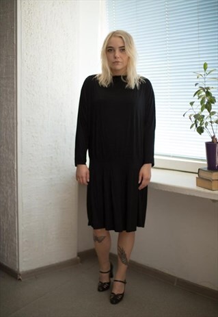 VINTAGE 90'S BLACK LONG SLEEVED DRESS