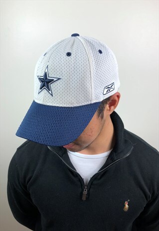 VINTAGE WHITE REEBOK CAP
