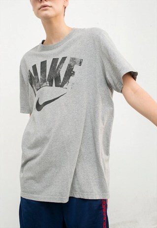 VINTAGE NIKE UNISEX TSHIRT GRAY SHORT SLEEVED