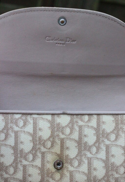 garment image