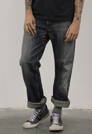 VINTAGE BLUE LEVI'S 501 JEANS