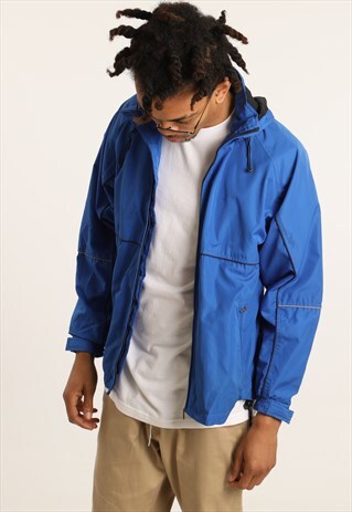 VINTAGE UMBRO LIGHTWEIGHT FESTIVAL JACKET