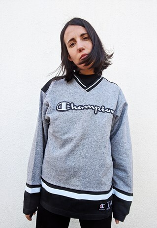 VINTAGE CHAMPION SWEATSHIRT