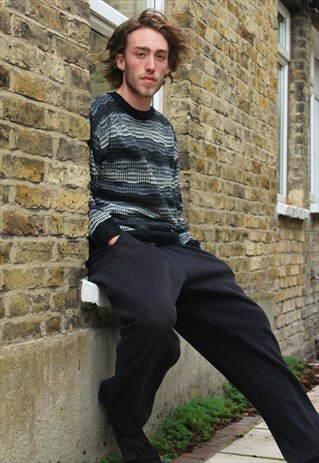 VINTAGE / 80'S / BLUE PATTERNED JUMPER