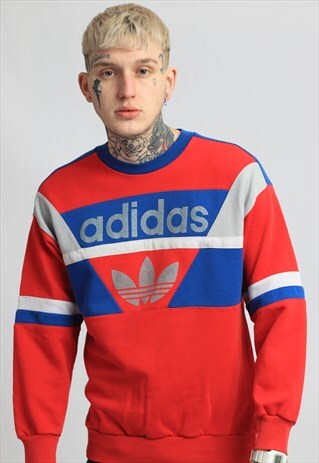 VINTAGE ADIDAS SWEATSHIRT
