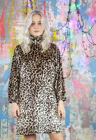 RELAX FIT TURTLENECK DRESS IN LEOPARD VELVET