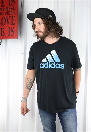 VINTAGE ADIDAS OVERSIZED T SHIRT
