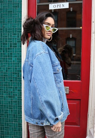 90S OVERSIZED TRUCKER STYLE DENIM JACKET