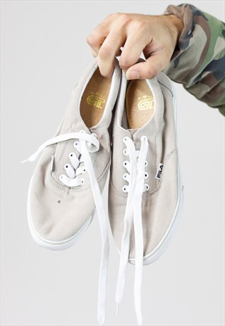 VINTAGE FILA BEIGE TRAINERS