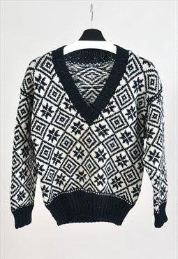 Vintage 90s hand knit jumper in black and white