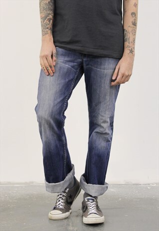 VINTAGE BLUE LEVI'S 516 JEANS