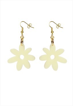 Flower power single drop earrings in vanilla. Cottagecore