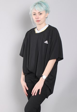VINTAGE ADIDAS T-SHIRT