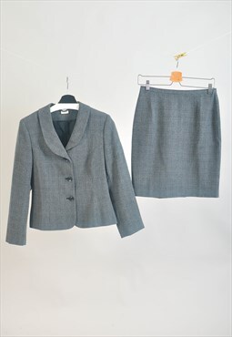 Vintage 00s skirt suit in grey