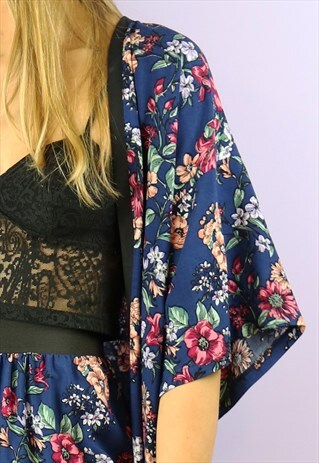 FLOWER GIRL KIMONO