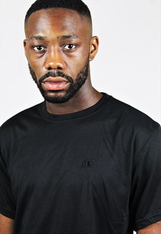 RETRO / 90'S / CHAMPION / BLACK T-SHIRT