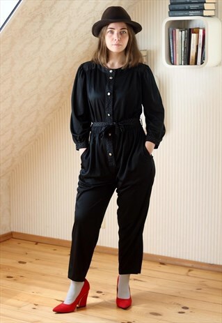 BLACK LONG SLEEVE DOT BELT JUMPSUIT