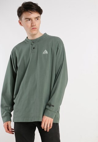 VINTAGE NIKE ACG BUTTON TOP Z372