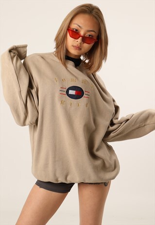 VINTAGE OMMY GIRL EMBROIDERED SPELLOUT SWEATSHIRT
