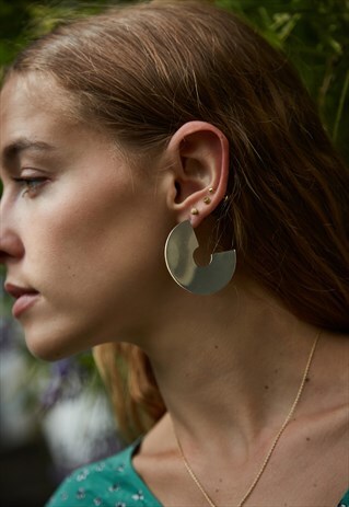 MISSION PLATE EARRINGS IN GOLD