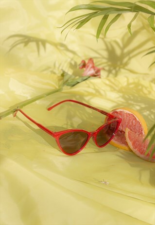 DELICATE RIM CAT EYE SUNGLASSES RED