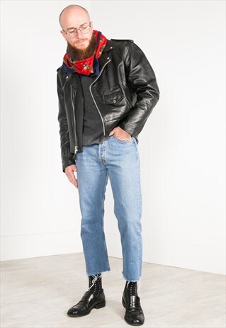 VINTAGE 80S LEVI'S 501 CUT OFF / AVELINASREWORKS/ 0030 / 403