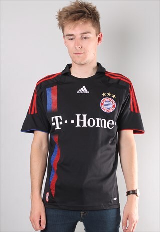 VINTAGE ADIDAS BAYERN MUNICH FOOTBALL SHIRT