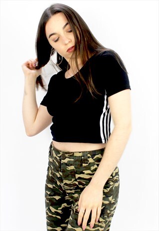 90'S RETRO BLACK & WHITE RE-WORKED CROP TOP