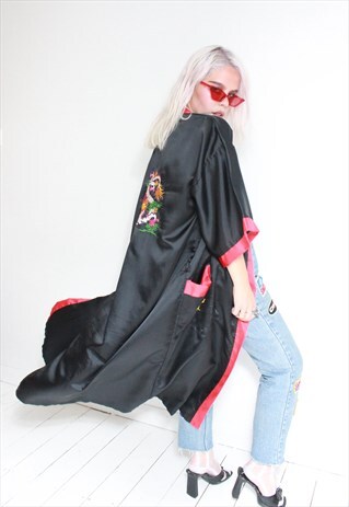 VINTAGE 90S Y2K BLACK DRAGON NIGHTGOWN
