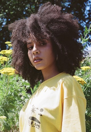 DREAM BUT DO NOT SLEEP YELLOW T-SHIRT WITH ISLAND PRINT