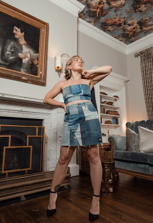 garment image