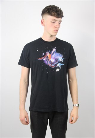 VINTAGE GRAPHIC NIKE T-SHIRT