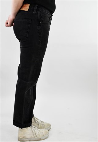 VINTAGE 90S LEVIS 501S IN BLACK W32 L32