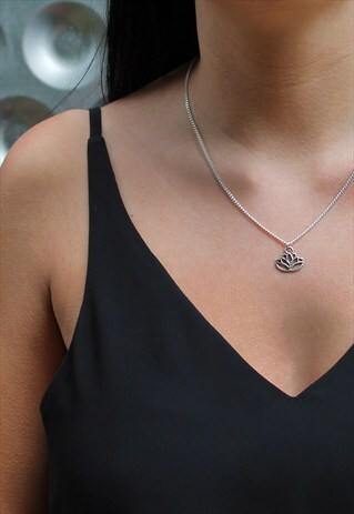 LOTUS FLOWER NECKLACE