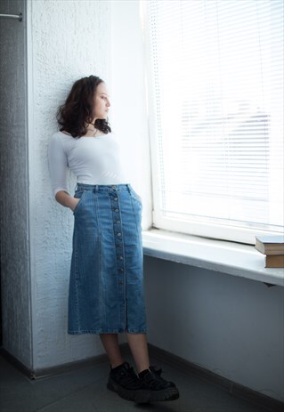 VINTAGE 90'S DENIM MIDI BUTTONS UP SKIRT IN BLUE