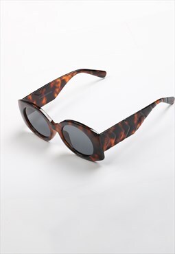 Oversized cat eye sunglasses - brown