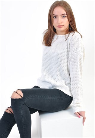 VINTAGE KNITWEAR JUMPER IN WHITE