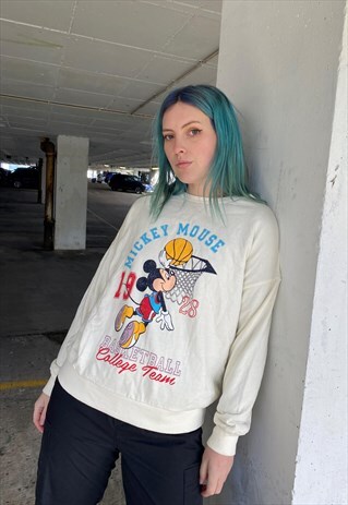 VINTAGE DISNEY MICKEY MOUSE BASKETBALL SWEATSHIRT
