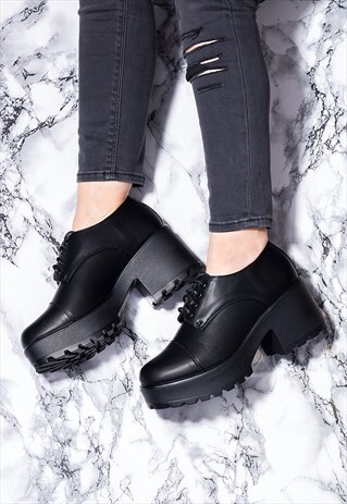 TIGER CLEATED SOLE BLOCK HEEL ANKLE BOOTS SHOES - BLACK