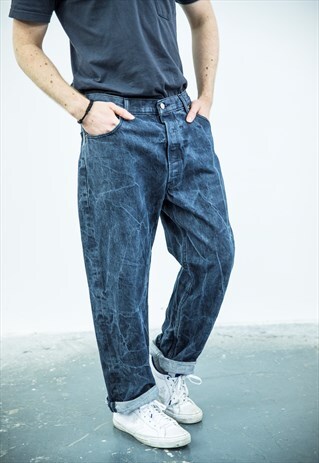 VINTAGE BLUE LEVI'S 501 JEANS