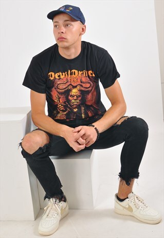 VINTAGE 90'S T-SHIRT IN GRAPHIC PRINT
