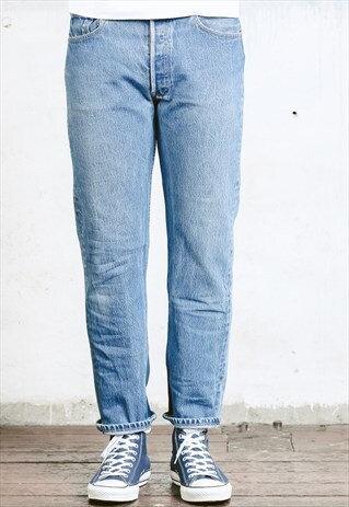 VINTAGE LEVIS 501 JEANS