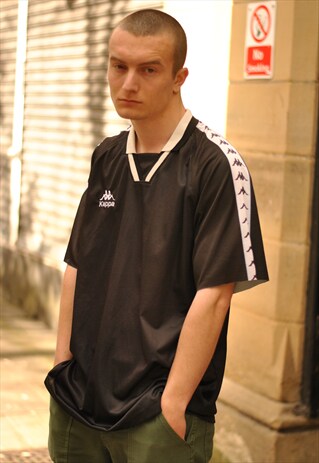 VINTAGE 90S KAPPA FOOTBALL SHIRT