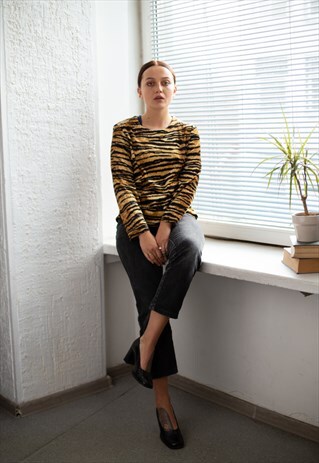 VINTAGE 80'S BROWN/BLACK ANIMAL PRINT VELVET TOP