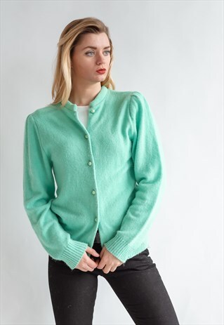 VINTAGE 80S PARIS CHIC CARDIGAN IN PASTEL GREEN