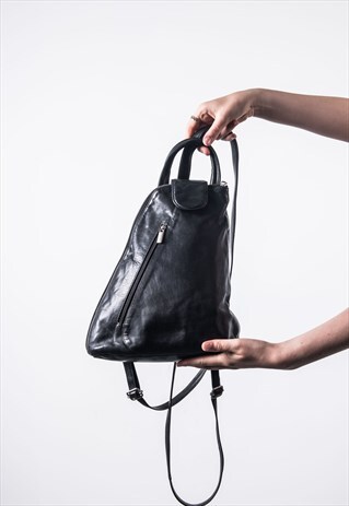 VINTAGE BLACK LEATHER RUCKSACK