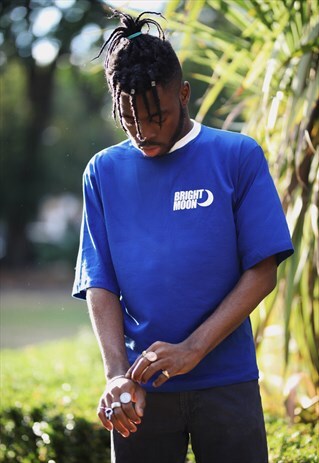 GRAPHIC BRIGHT MOON T-SHIRT