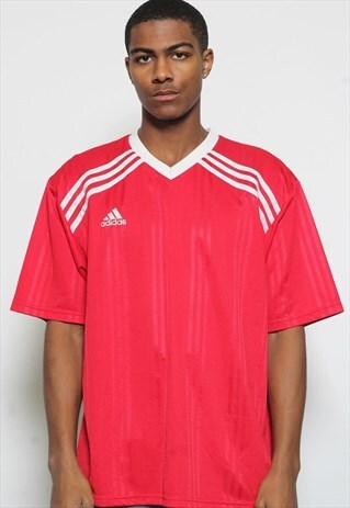 VINTAGE ADIDAS T-SHIRT RED